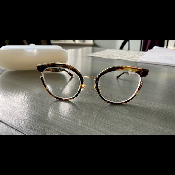 Cute tortoiseshell vintage style glasses - Picture 2 of 5